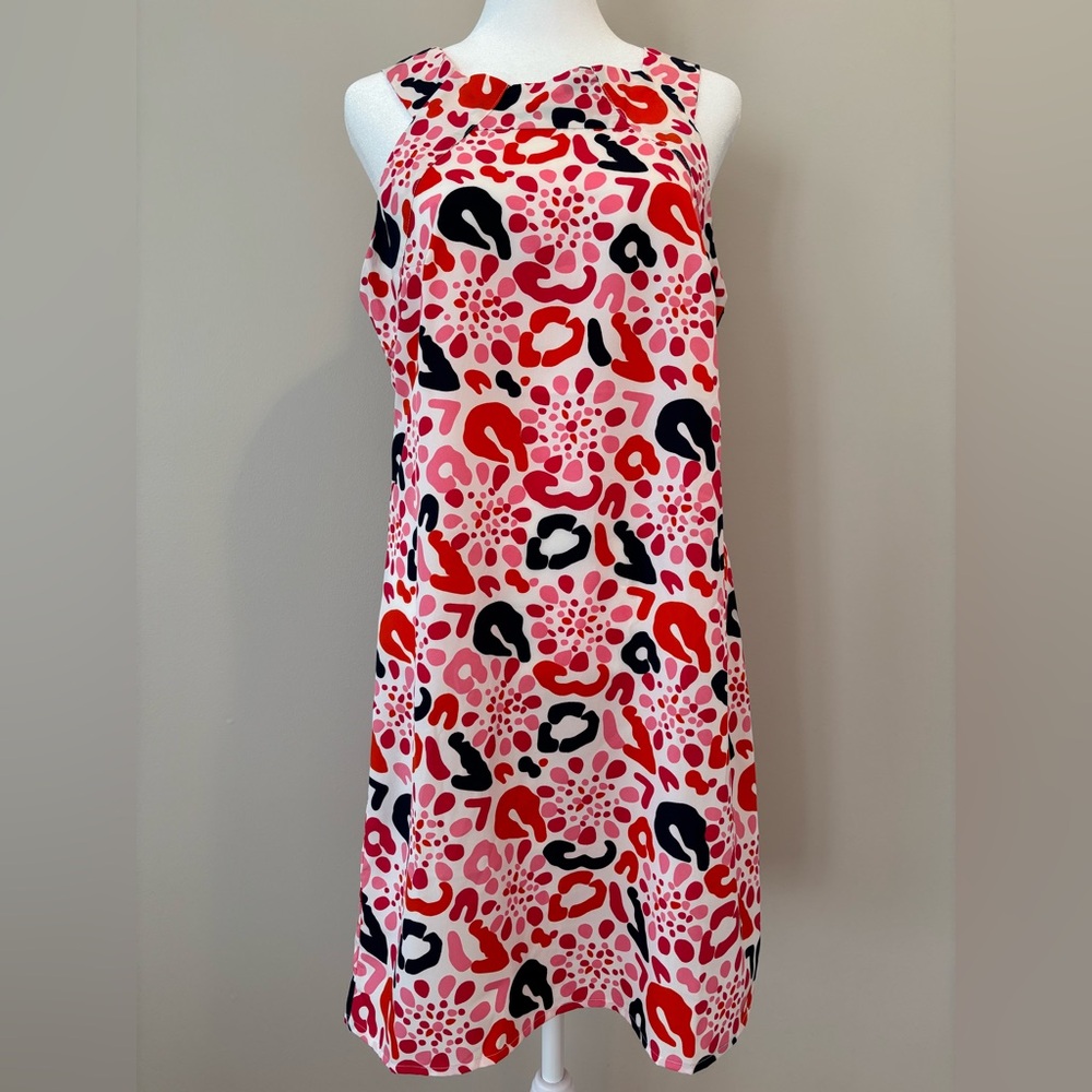 Buckhead Betties Sleeveless Dress Womens Medium
Cute, Colorful Print